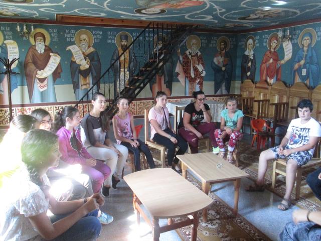A treia ediţie a şcolii de vară din Poiana Mărului: „Zbor de înger“