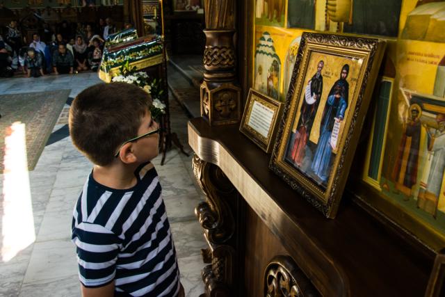 Prima Liturghie săvârşită „acasă“, la mănăstirea de metanie, ca vlădică
