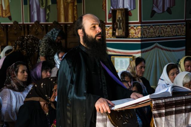 Prima Liturghie săvârşită „acasă“, la mănăstirea de metanie, ca vlădică