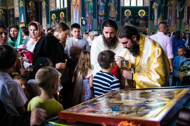 Prima Liturghie săvârşită „acasă“, la mănăstirea de metanie, ca vlădică