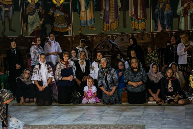 Prima Liturghie săvârşită „acasă“, la mănăstirea de metanie, ca vlădică