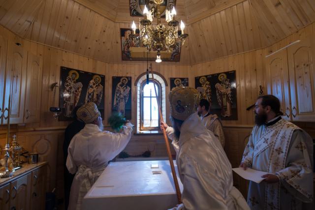 Sfinţirea Schitului „Sfântul Proroc Ilie” - Salaş, oficiată de doi ierarhi