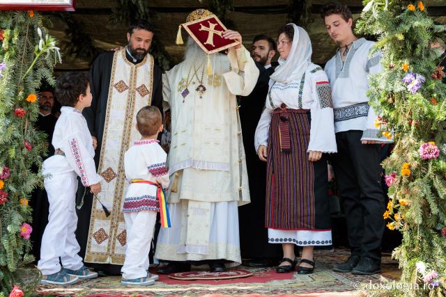 Biserica „Sfânta Treime” din Luncași, jud. Neamț, a fost sfințită
