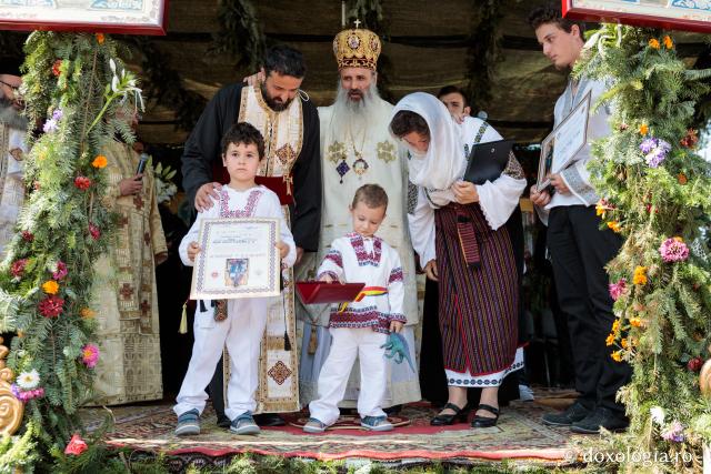 Biserica „Sfânta Treime” din Luncași, jud. Neamț, a fost sfințită