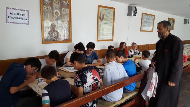 Cea de-a XVI-a ediţie a Taberei de creaţie „Dăruind vei dobândi”, la final