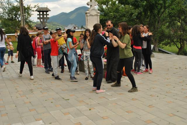Tabăra „Vacanţă în tinda Bisericii”, la a II-a ediţie