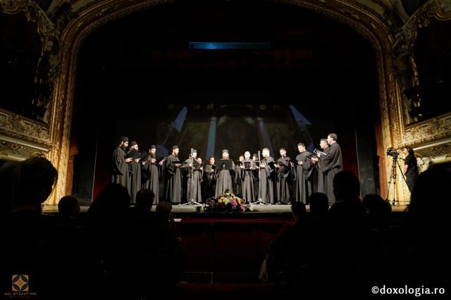 Ansamblul „Cappella Romana” și Corul Mănăstirii Hamatoura au concertat la Iași (galerie FOTO)