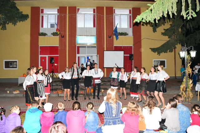 „Seara tradiţiilor româneşti“, eveniment organizat la Bucecea