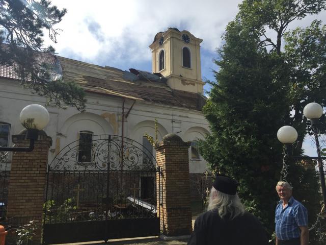 Patriarhia Română sprijină financiar refacerea bisericilor afectate de furtună în Mitropolia Banatului