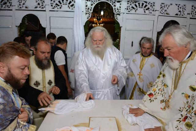 Biserica din Cozmeşti - Stolniceni-Prăjescu a fost resfinţită