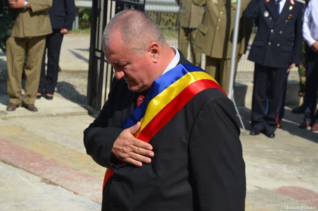 IPS Pimen a sfinţit un monument dedicat eroului Ioan Grosaru