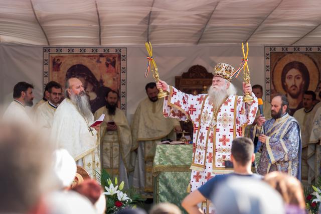 Sfinţire de biserică în Parohia Scoposeni