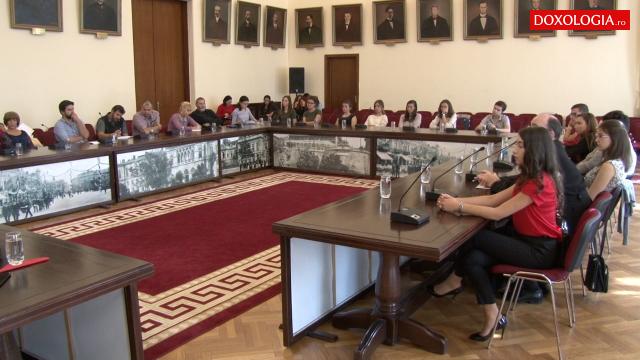 (Video) Dezbatere pe tema familiei la Primăria Iași