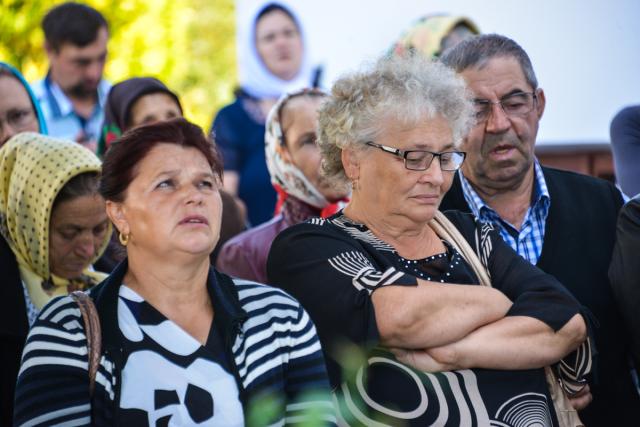 Hram la Vorona: „Să avem putere a privi chipul cel minunat al Preasfintei Născătoare de Dumnezeu”