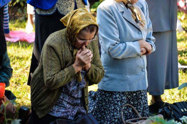 Hram la Vorona: „Să avem putere a privi chipul cel minunat al Preasfintei Născătoare de Dumnezeu”