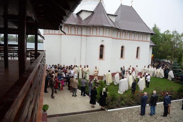 Biserica „Sfântul Prooroc Ilie” din Dealul Mare, jud. Botoșani, a fost sfințită