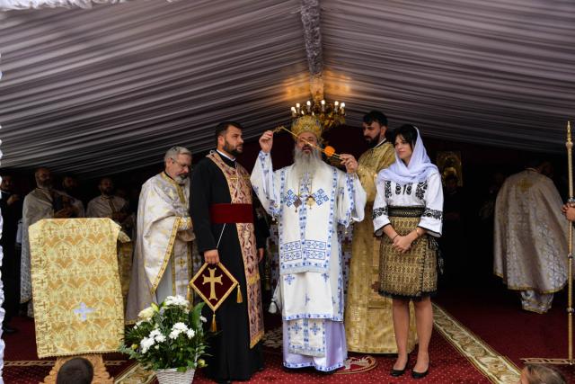 IPS Mitropolit Teofan: „O viață adevărată înseamnă o viață în care omul are mărturie din Scripturi pentru tot ceea ce face”
