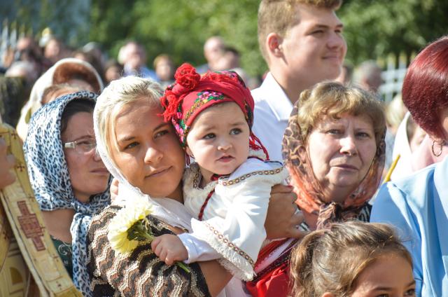 Biserica „Sfinții Arhangheli Mihail și Gavriil” din Satu Nou, sfințită de IPS Mitropolit Teofan