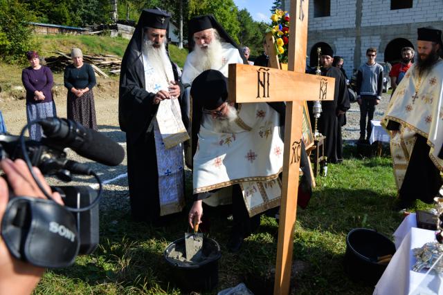 La Mănăstirea Sihăstria Voronei va fi ridicată o nouă biserică