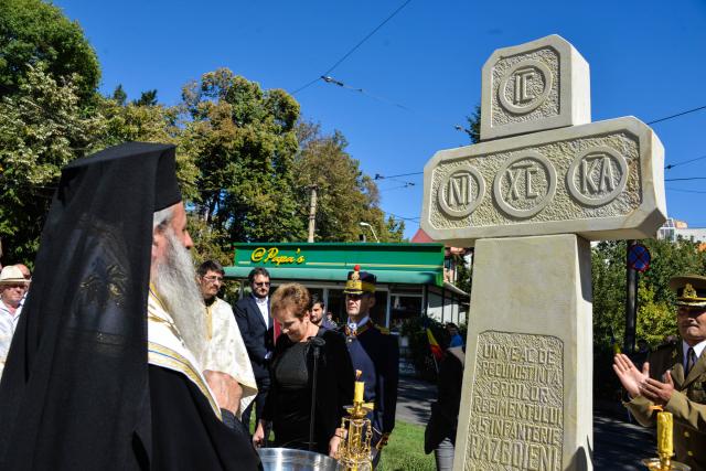 Monument al eroilor sfințit la Iași: „Eu pe voi, cei de astăzi, vă îmbrățișez cu mâinile Crucii”