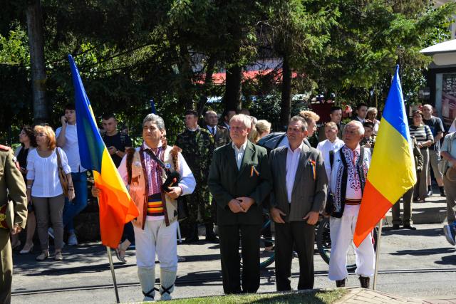 Monument al eroilor sfințit la Iași: „Eu pe voi, cei de astăzi, vă îmbrățișez cu mâinile Crucii”