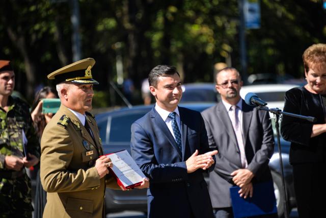 Monument al eroilor sfințit la Iași: „Eu pe voi, cei de astăzi, vă îmbrățișez cu mâinile Crucii”