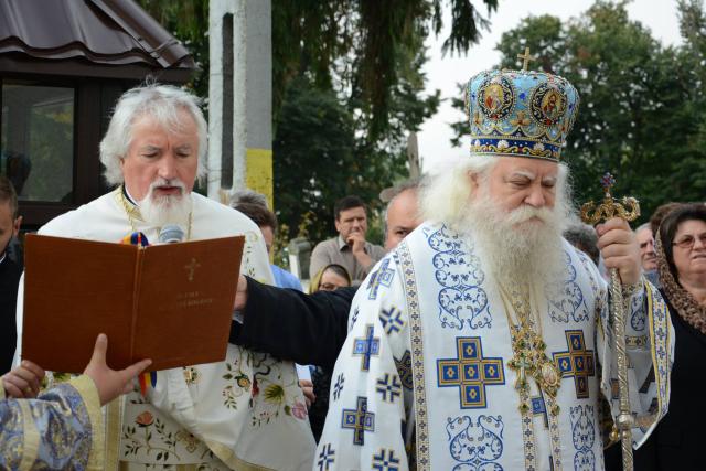 Biserica din Cozmeşti - Stolniceni-Prăjescu a fost resfinţită