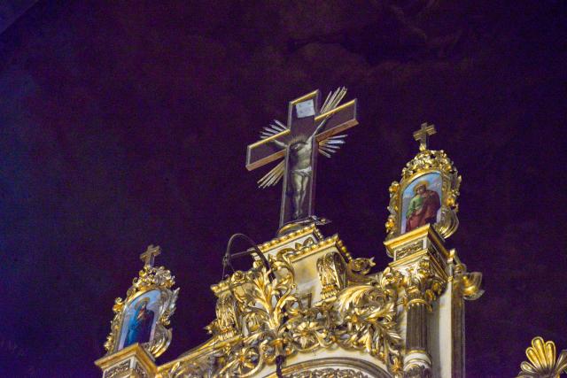 IPS Mitropolit Teofan: „Viața creștinului este o cruce prin urmarea lui Hristos și prin lepădare de sine”