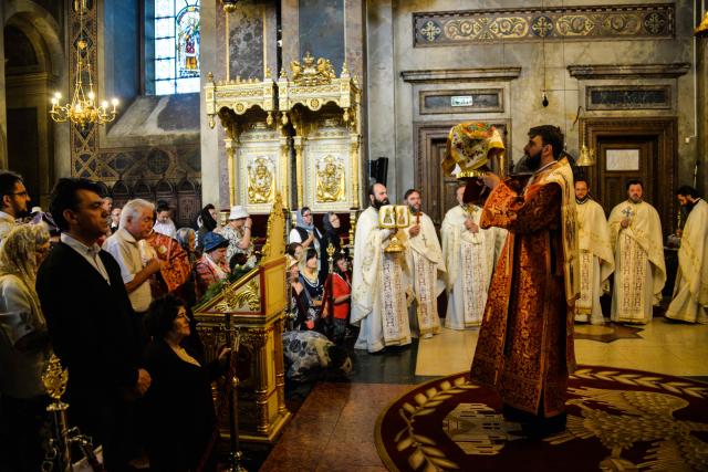 IPS Mitropolit Teofan: „Viața creștinului este o cruce prin urmarea lui Hristos și prin lepădare de sine”