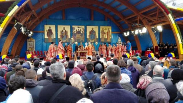 Dealul Patriarhiei: Patru ierarhi au oficiat Sfânta Liturghie în ziua de pomenire a Sfântului Dimitrie, Izvorâtorul de Mir