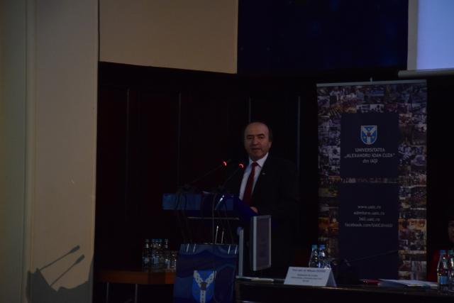 IPS Mitropolit Teofan i-a îndemnat pe studenții ieșeni și pe cadrele didactice să se implice în activitățile Centenarului Marii Uniri