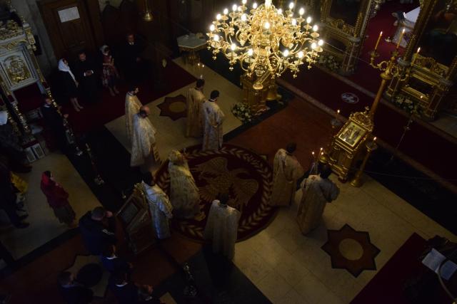 IPS Mitropolit Teofan: „Sfânta și Dumnezeiasca Liturghie este și trebuie să rămână centrul întregii vieți academice”