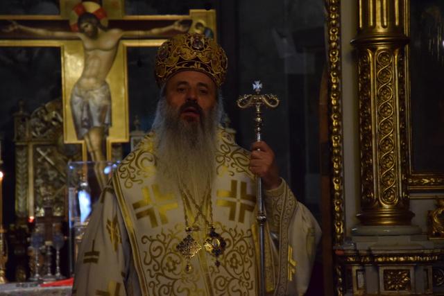 IPS Mitropolit Teofan: „Sfânta și Dumnezeiasca Liturghie este și trebuie să rămână centrul întregii vieți academice”