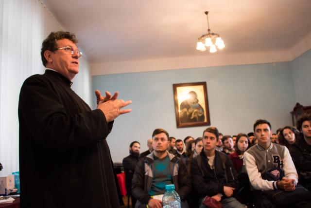 Dezbatere academică dedicată lui Mircea Eliade şi pelerinajului religios, la Facultatea de Teologie Ortodoxă din Iași