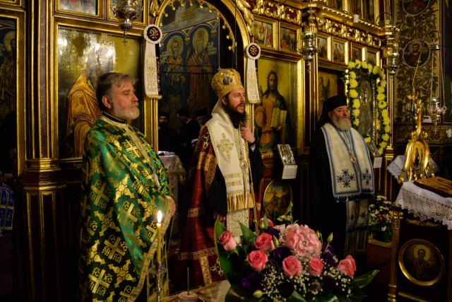 Ziua închinată Ocrotitoarei Moldovei, sărbătorită la biserica ei din Păcurarii Iaşului