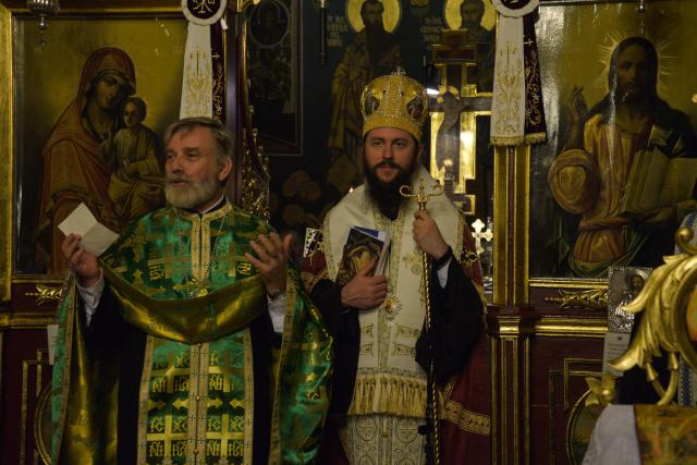 Ziua închinată Ocrotitoarei Moldovei, sărbătorită la biserica ei din Păcurarii Iaşului