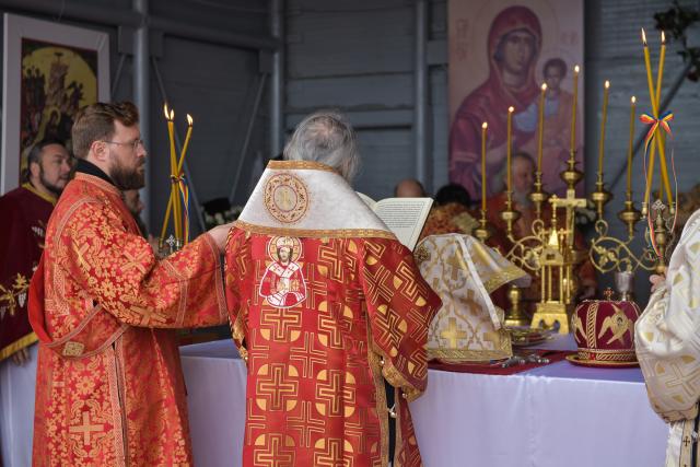 Hram la Mănăstirea Stavnic: „Singură credința în Hristos Domnul te așază statornic pe cale”