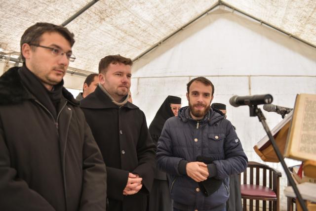 Hram la Mănăstirea Stavnic: „Singură credința în Hristos Domnul te așază statornic pe cale”