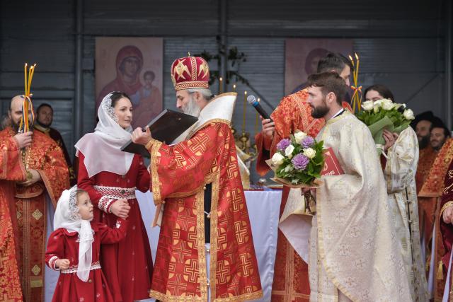 Hram la Mănăstirea Stavnic: „Singură credința în Hristos Domnul te așază statornic pe cale”