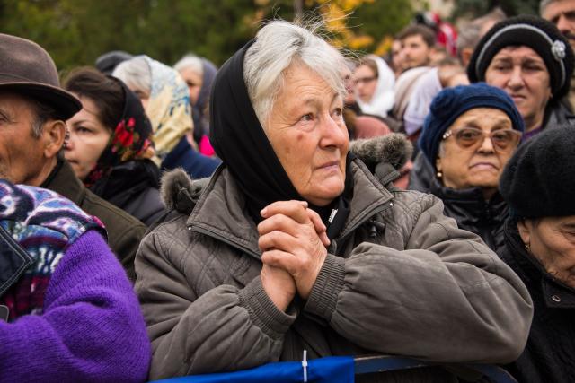 Sfânta Parascheva și-a primit închinătorii de ziua ei