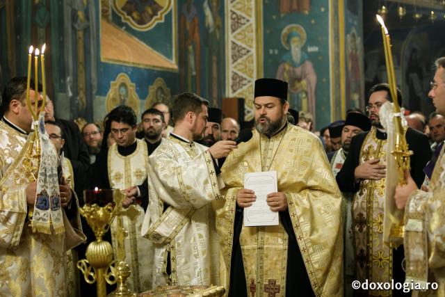 Întâmpinarea oficială a noului Episcop al Hușilor