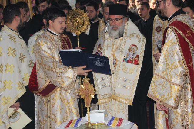 Moaștele Sfintei Mucenițe Varvara, la Catedrala Arhiepiscopală din Roman