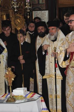 Moaștele Sfintei Mucenițe Varvara, la Catedrala Arhiepiscopală din Roman