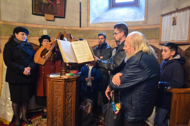 Fragment din moaștele Sfântului Teodor Tiron, dăruit Bisericii „Sfinții Teodori” din Iași