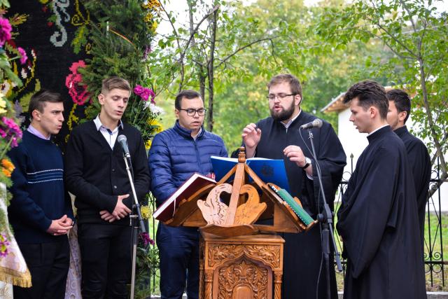 Resfințire de biserică la Drăgușeni: „Viața creștinului este o mucenicie de fiecare zi”