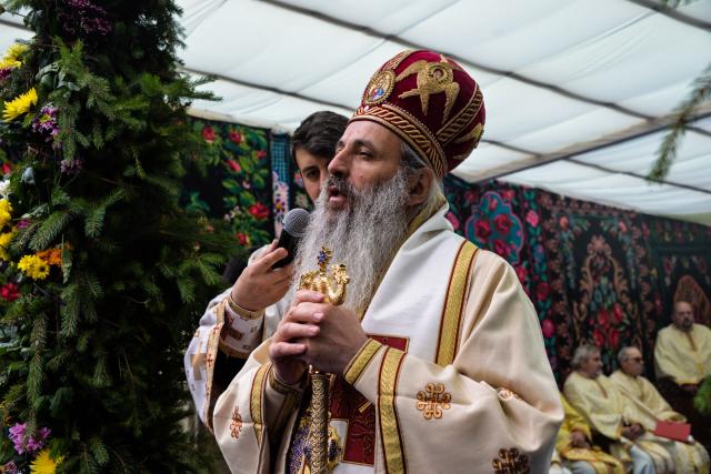 Resfințire de biserică la Drăgușeni: „Viața creștinului este o mucenicie de fiecare zi”