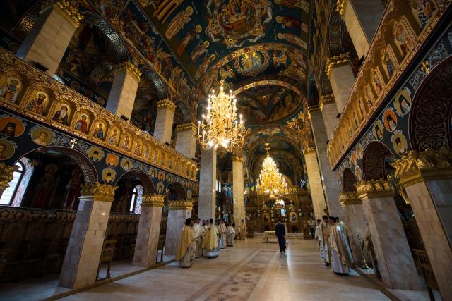 Sărbătoare istorică în cartierul ieșean Alexandru cel Bun: Biserica „Sfântul Ierarh Nectarie” a fost sfințită