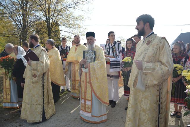 Sfințire de capelă de cimitir în Parohia Stăuceni