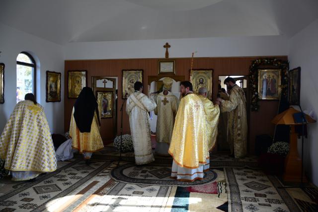 Sfințire de capelă de cimitir în Parohia Stăuceni