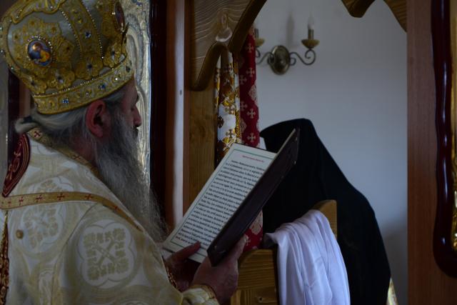 Sfințire de capelă de cimitir în Parohia Stăuceni